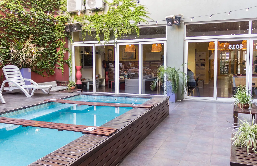 Circus Hostel-1